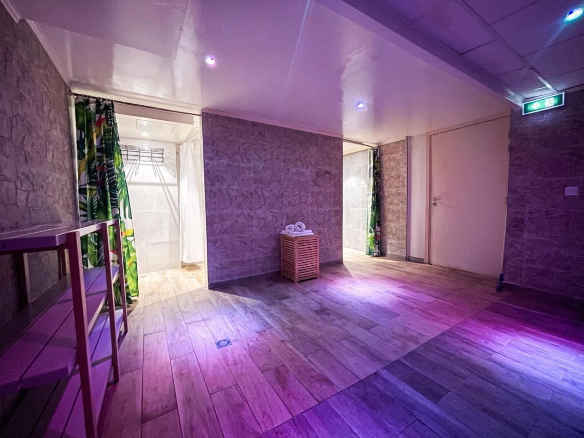 Atmosphere Hotel Лес дьо Алпс Екстериор снимка