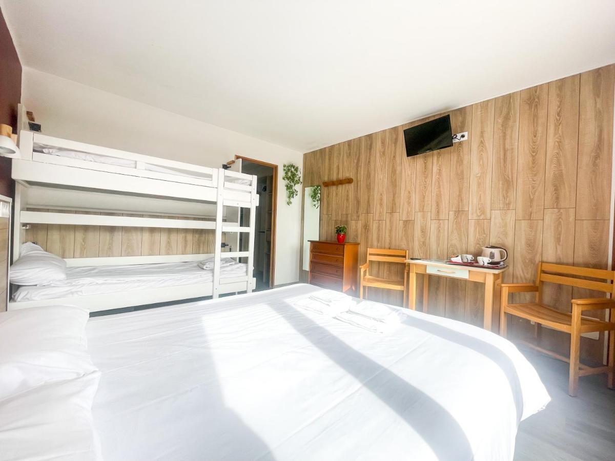 Atmosphere Hotel Лес дьо Алпс Екстериор снимка