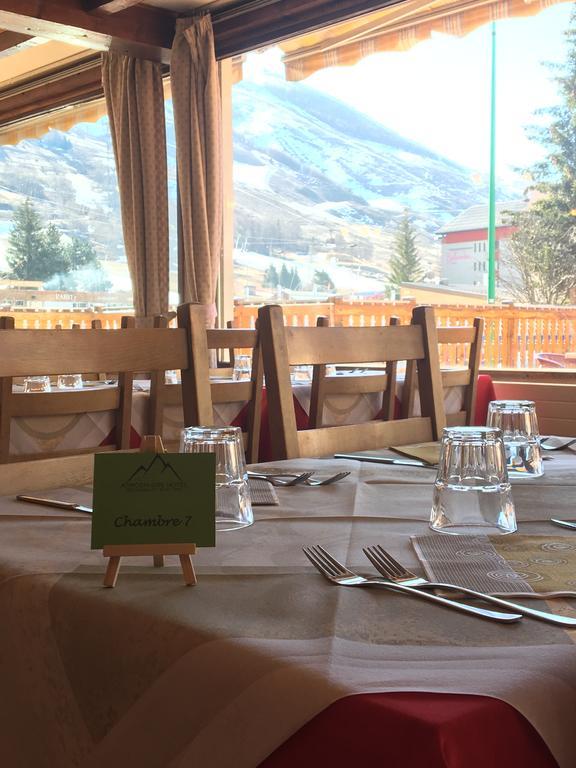 Atmosphere Hotel Лес дьо Алпс Екстериор снимка