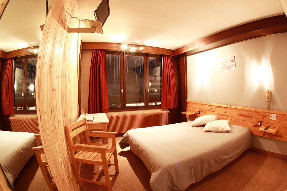 Atmosphere Hotel Лес дьо Алпс Екстериор снимка